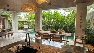 VILLA MEWAH DAN MINIMALIS STRATEGIS DI SEMINYAK