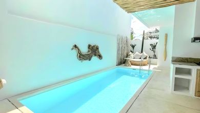 Rumah Modern Luas 140 Jual di Jimbaran, Badung
