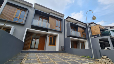 Rumah Mewah Luas 90 m2, area Sariwangi, Bandung