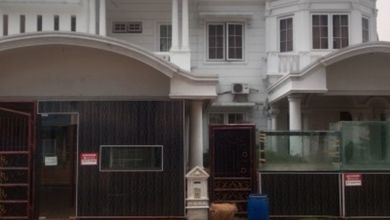 Rumah Mewah 2lt, 374m² Di Kota Wisata