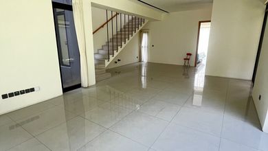 Rumah Unfurnished Lokasi Strategis Kawasan Kota Baru Parahyangan