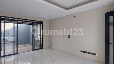 Rumah Modern Luas 120 Jual area Kota Baru Parahyangan, Bandung