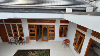 Rumah Elegan di Antapani, Bandung, 3 KT, LT 216m²