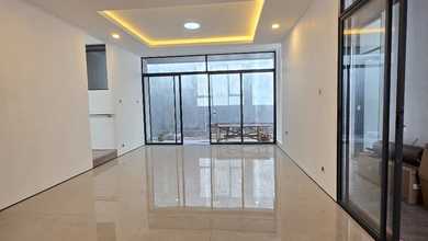 Rumah Elite di Kawasan Batununggal, Bandung, LB 295m², Harga 4,99 Miliar