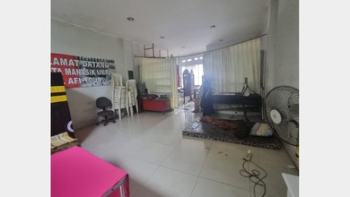 Dijual Ruko Gandeng Bandung Kota Bandung Telah di Renovasi