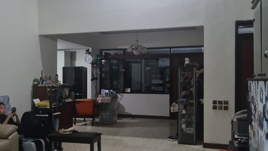 Rumah Siap Tempat dengan LT m2 Semi Furnished