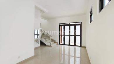 Jual Rumah Siap Huni di Batununggal, Bandung, Luas 134 m2