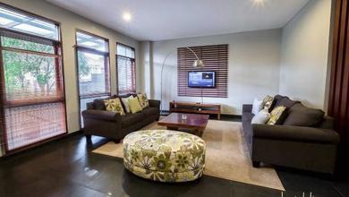 Rumah Premium Luas 190 Jual di Setra Duta, Bandung