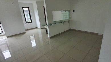 Rumah Elit Luas 202 m2, area Setra Duta, Bandung