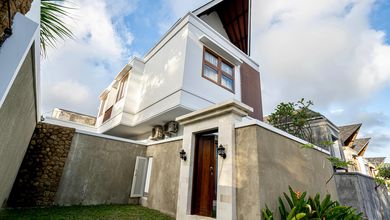 Jual Rumah Siap Huni di Pecatu, Badung, Luas 131 m2