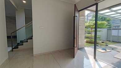 Jual Rumah Cantik Luas 375 m2 di Batununggal, Bandung