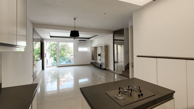 Jual Rumah Siap Tinggal di Pantai Indah Kapuk, Jakarta Utara, Luas 120 m2