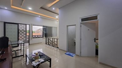 Rumah Modern area BKR, Bandung, LT 200 m2