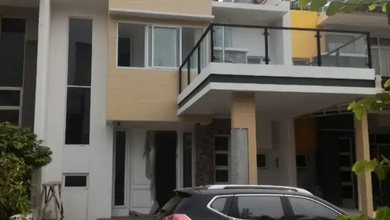 Kesempatan Eksklusif, rumah Prestisius di Cengkareng, Jakarta Barat, LB 208m²