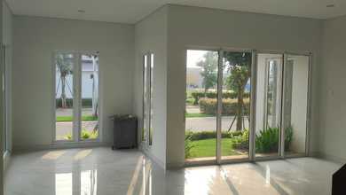 Jual Rumah Eksklusif Luas 250 m2 Kawasan Gading Serpong, Tangerang