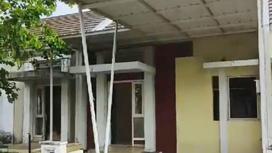 Jual Cepat Rumah Elit area Suvarna Sutera, Tangerang, Luas 102 m2