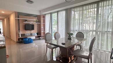 Dijual Segera Apartemen 4BR Semi Furnished