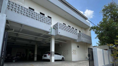 Rumah Modern area Semarang Barat, Semarang, Luas 370 m2