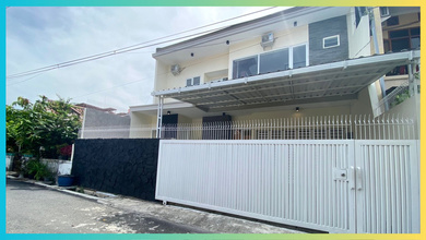 Rumah Modern area Pleburan, Semarang, LT 148 m2