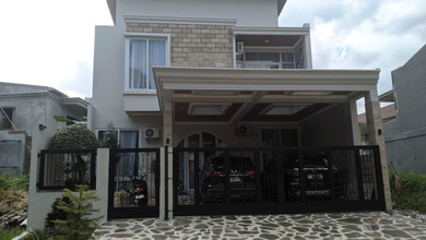 Rumah Premium Luas 278 Jual di Greenwood, Semarang