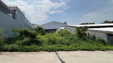 Jual Tanah Kawasan Cluster Ngaliyan Pemandangan Danau dan Taman