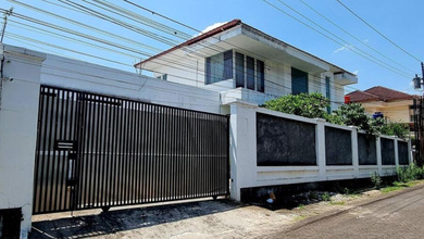 Rumah Modern LT 476 Jual di Bukit Sari, Semarang