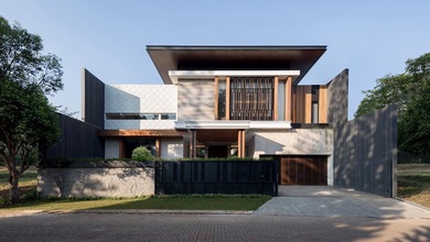 Hunian Mewah di BSB City, Semarang, 4 KT, LT 600m²
