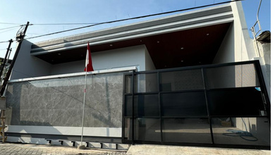Rumah Siap Pakai di Area Tanah Mas, Semarang, LT 120m²