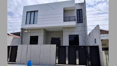 Rumah Modern di Tanah Mas, Semarang, Luas 350 m2