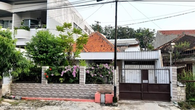 Hunian Mewah di Semarang Tengah, Semarang, 4 Kamar Tidur, LT 399m²