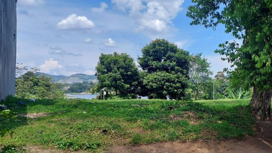 Tanah Dekat Pasar Area Kota Baru Parahyangan, Ideal untuk Buka Bisnis