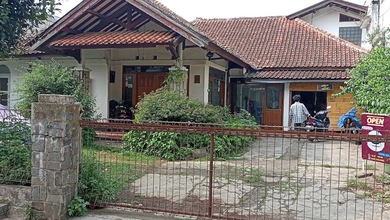 Jual Rumah Mewah Luas 434 m2 Kawasan Dago, Bandung
