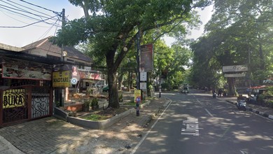 Gedung Usaha Strategis 650m2 Dijual di Dago