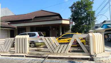 Rumah Eksklusif Luas 342 m2, area Ngesrep, Semarang