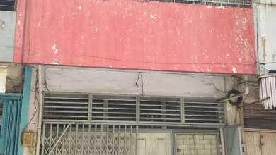 Jual Ruko Ukuran Besar Siap Pakai Menghadap Jalan Raya