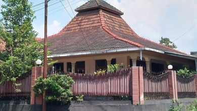 Rumah Eksklusif LT 433 m2, di Banyumanik, Semarang