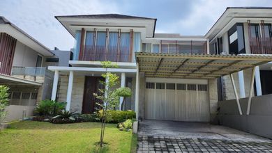 Rumah Mewah LT 300 m2, area Citragrand, Semarang