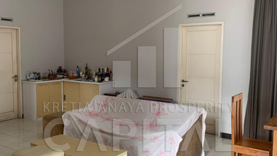 Rumah Sewa Tepat untuk Huni dan Kantor di Kota Baru Parahyangan, Bandung