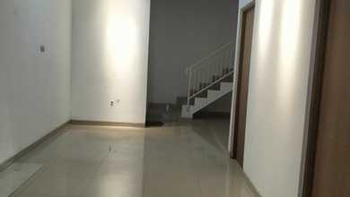 Rumah Unfurnished Daerah Strategis di Cengkareng