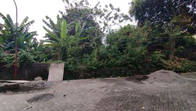 Tanah Dekat Pasar Kawasan Gajah Mungkur, Ideal untuk Buka Bisnis