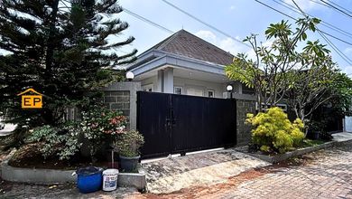Rumah Dijual di Semarang Barat, Semarang, LB 250m², Harga Terbaik!