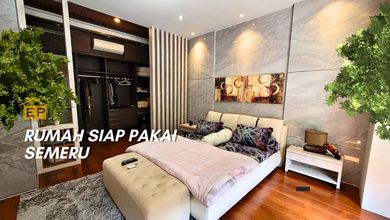 Rumah Mewah di Kawasan Gajah Mungkur, Semarang, LB 310m², Harga 5,6 Miliar