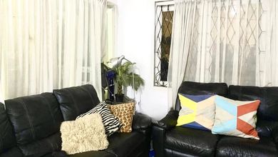 Jual Rumah Megah LT 250 m2 di Lembang, Bandung