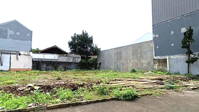 Tanah Luas 211 m2 Area Strategis Setra Duta, Dijual Terjangkau