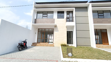 Rumah Premium LT 180 Jual area Buah Batu, Bandung