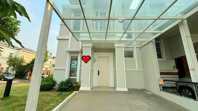 Jual Rumah Bagus Luas 239 m2 di Gading Serpong, Tangerang