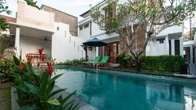 Jual Rumah Mewah Luas 275 m2 Kawasan Canggu, Badung