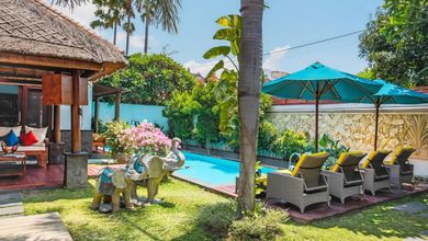 Jual Rumah Mewah Luas 400 m2 di Seminyak, Badung