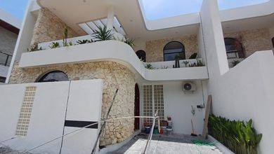 Jual Rumah Bagus LT 150 m2 area Canggu, Badung