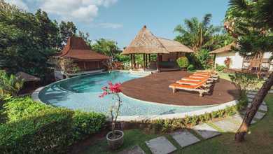 Jual Rumah Megah Luas 2060 m2 di Canggu, Badung